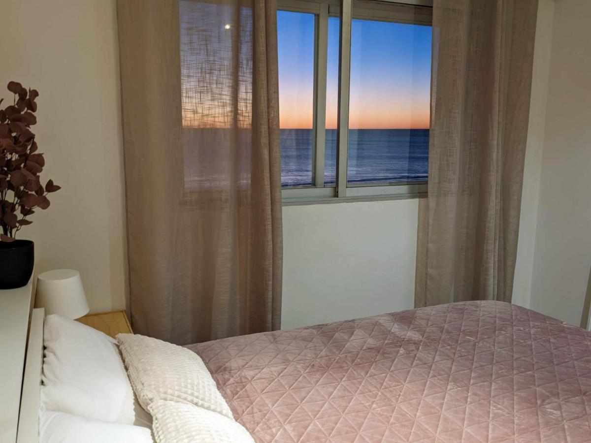 Apartamento En La Playa Con Garaje Cádis Exterior foto